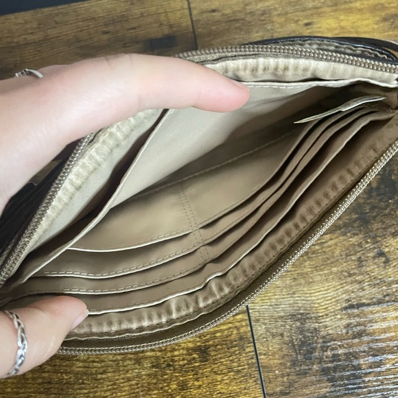 Coach Peyton Dream Go Go Wristlet Signature - Picture 5 of 8